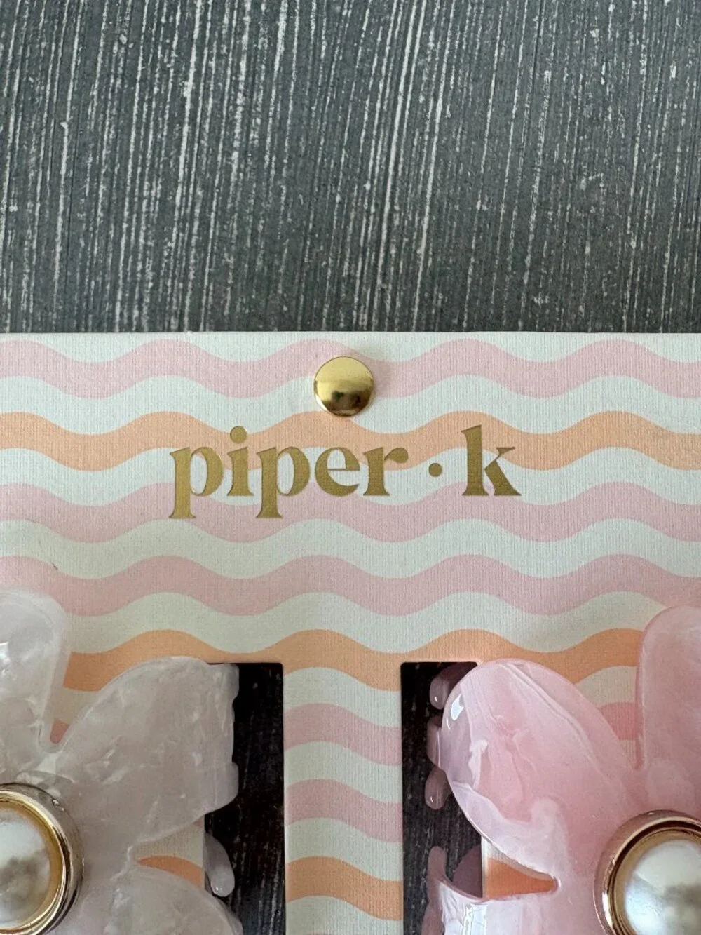 NWT - Piper K - Floral Hair Claw Clips - Set of 2 - Marbled White and Pink